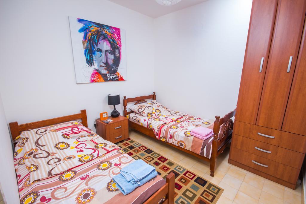 Apartments Beachfront Kotor Ngoại thất bức ảnh